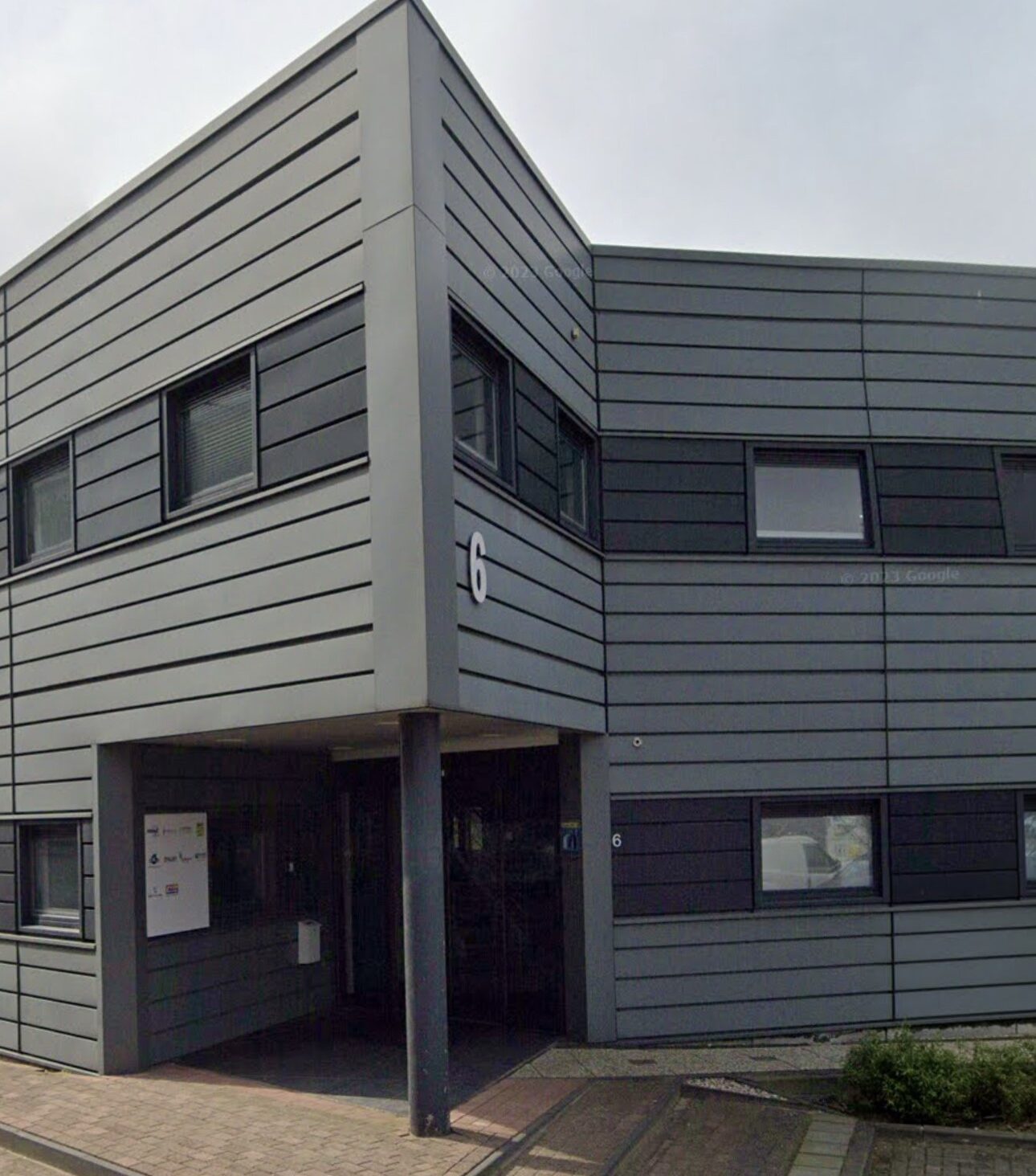 Buitenkant pand Waddinxveen